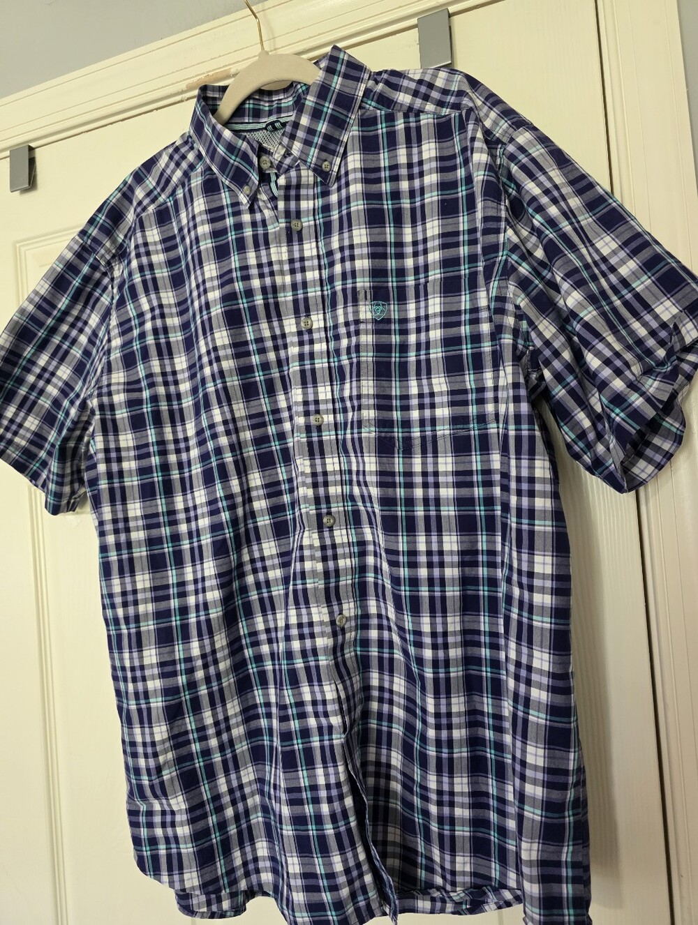 Men's Blue Plaid Short-Sleeve Button-Down Shirt